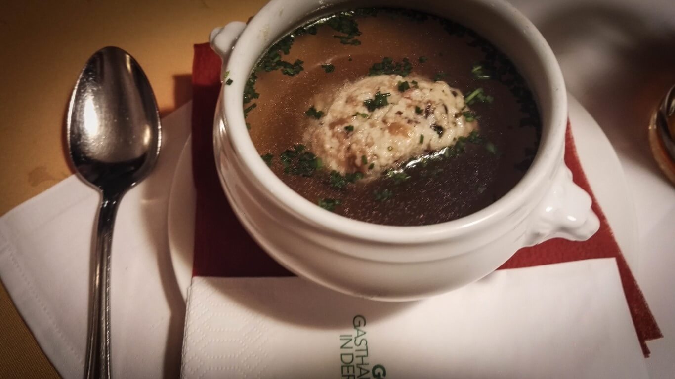 Sopa con Knödel